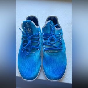 Adidas Pharrell Williams HU Limited Edition CLOUD BLUE Color Men’s Size 9.5